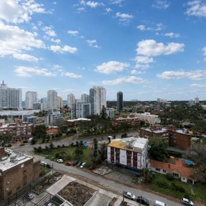 Apartamento En Venta 2 Dormitorios- Torres Del Este