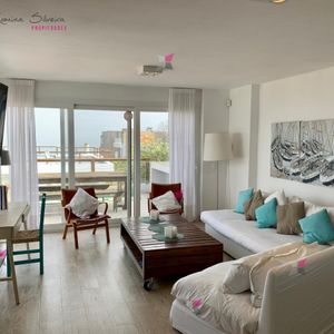 Venta De Apartamento De 4 Dormitorios En Manantilaes Punta Del Este