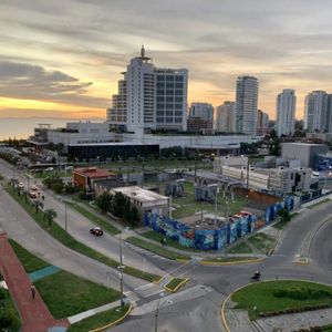 Venta De Apartamento De 2 Dormitorios En Edificio Artower Punta Del Este