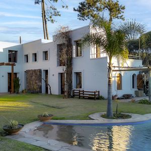 Casa En Alquiler De Temporada La Arbolada