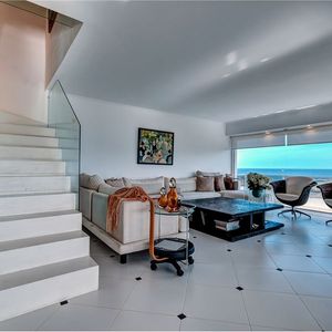 Apartamento Penthouse En Alquiler Frente Al Mar