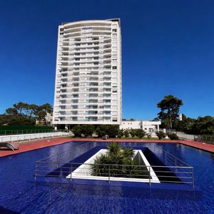 Venta Apto 2 Dormitorios En Suite + Garaje ,vistas