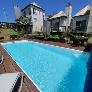 Complejo De 6 Cabañas En Venta En Punta Del Diablo