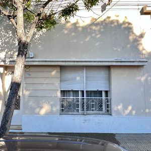 Venta Casa Centrica Con Garage