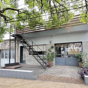 Casa Sobre Avenida- Oportunidad Inversión