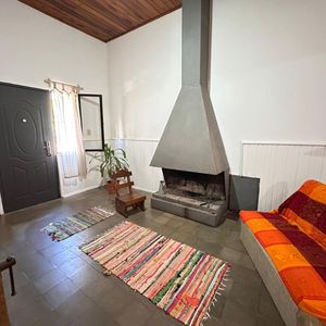 Casa 3 Dormitorios + Local Comercial Con Renta