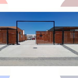 Casa 3 Ambientes En Venta En Colonia Con Piscina