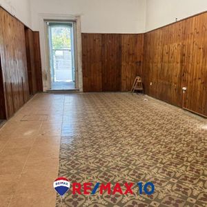 Propiedad Con Excelente Potencial Comercial