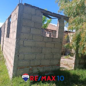 Terreno Con Mejoras
