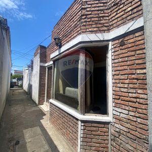 Casa, 2 Dormitorios, Se Vende.