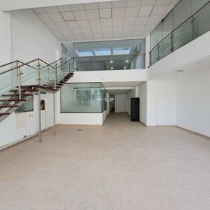 Venta Local Comercial Con Renta Tres Cruces