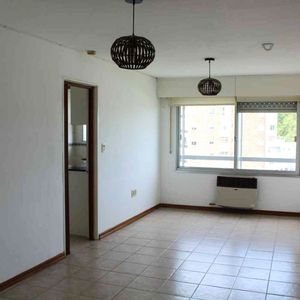 Alquiler Apartamento 1 Dormitorio/garaje En Malvin
