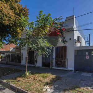 Alquiler Casa 3 Dorm En Prado Sur Cochera Y Patio