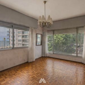 Venta Apartamento Pocitos 3 Dormitorios Con Garaje