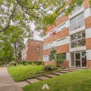 Venta Apartamento 3 Dormitorios En Punta Gorda