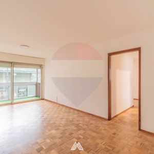 Venta Apartamento 2 Dormitorios, Patio, Cordon
