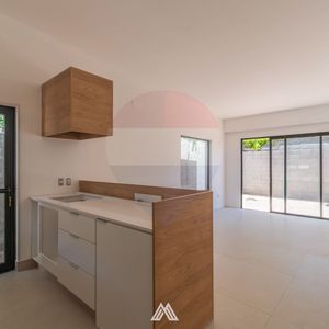 Venta Casa Solymar 2 Dormitorios Cochera Estrenar
