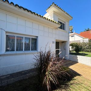 Venta Casa 3 Dormitorios 2 Baños Garaje Malvin