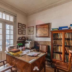 Venta Apartamento De 9 Ambientes En Cordón