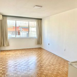 Apartamento Monoambiente En Alquiler Ciudad Vieja