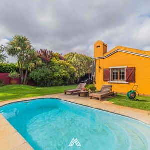 Venta Casa 4 Dormitorios Piscina Barra De Carrasco