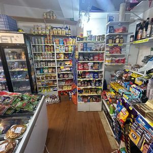 Venta De Local Comercial Sobre Avenida, Atahualpa