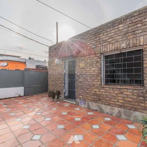 Venta Casa 3 Dormitorios Y Cochera En Buceo