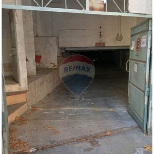 Venta De Cochera Aguada Con Renta