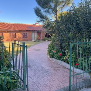 Alquiler Casa Dos Dormitorios Villa Argentina Sur