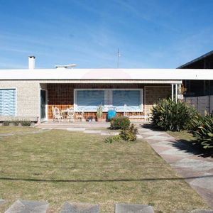 Venta Casa 4 Dormitorios En San Jacinto Con Garaje