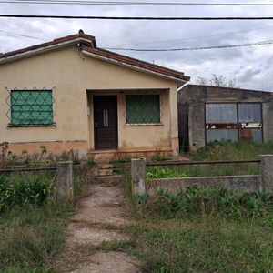Se Vende Casa En Empalme Olmos Con Gran Terreno.