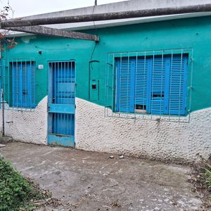 Venta De Casa Para Reciclar En Punta De Rieles.