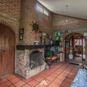 Venta Casa Amplia Y Sólida Barrio Talar Pando
