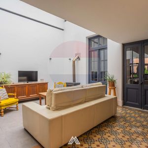 Venta Casa 3 Dormitorios, 3 Baños En Cordon