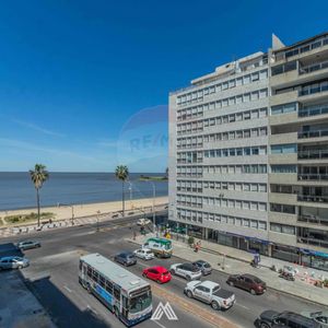 Venta Apartamento Tres Dormitorios Garaje Pocitos