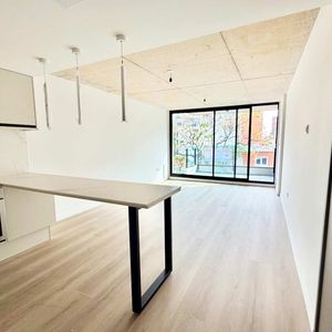Venta Apartamento En Pocitos Con 2 Garages