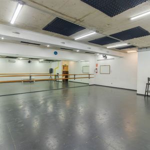 Alquiler Local Comercial Sobre Arocena 876 M2