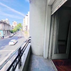 Venta Apartamento 4 Dormitorios, Escritorio Centro