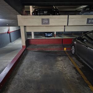 Venta De Garage Ciudad Vieja