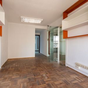 Alquiler De 4 Oficinas En Ciudad Vieja
