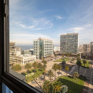 Alquiler De Oficinas En Ciudad Vieja Con Garage
