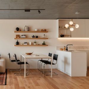 Venta Apartamento Dos Dormitorios Cordón Y Cochera