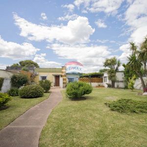 Venta-casa 3 Dormitorios Con Gran Jardín-belvedere