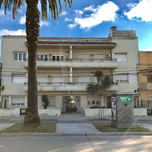 Venta De Apartamento Con Renta En Jacinto Vera