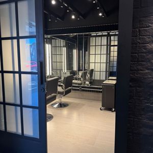Alquiler De Local Para Peluquería En Cordón