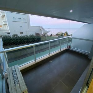 Venta Apto Con Renta Y Garage, Rambla De Malvin
