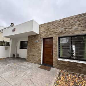 Venta Casa La Blanqueada 2 Dormitorios, 1 Baño