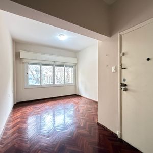 Alquiler Apartamento 2 Dorm., Patio, Pocitos