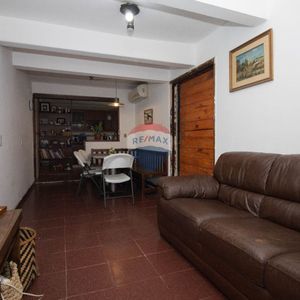 Venta Casa  4 Dormiotrios Gge Blanqueada