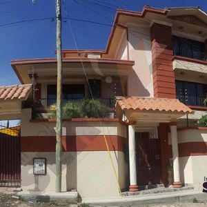 Vendo Linda Casa 3 Niveles En Chilimarca A Pasos De La Av. Circunvalación